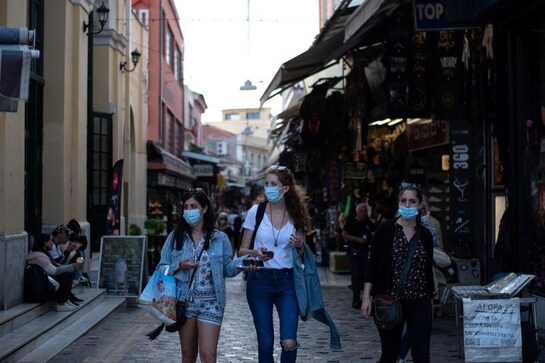 Greece orders night curfew for worst-hit COVID-19 areas Greece orders night curfew for worst-hit COVID-19 areas