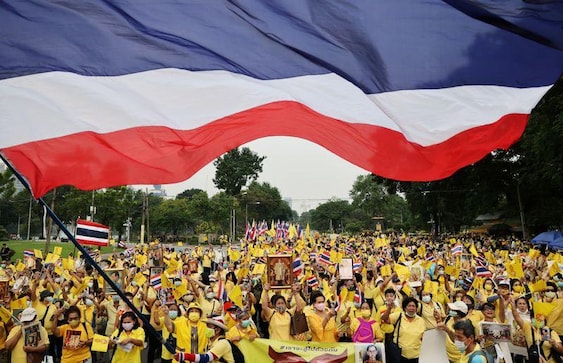 Thai PM Prayuth vows to carry on despite calls to quit Thai PM Prayuth vows to carry on despite calls to quit