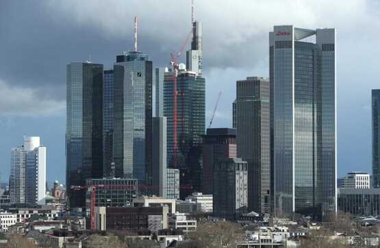 "Resilient" Germany heading for fourth-quarter growth as business morale rises "Resilient" Germany heading for fourth-quarter growth as business morale rises