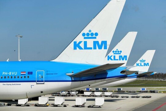 Netherlands puts KLM bailout on hold after pilots reject wage freeze Netherlands puts KLM bailout on hold after pilots reject wage freeze