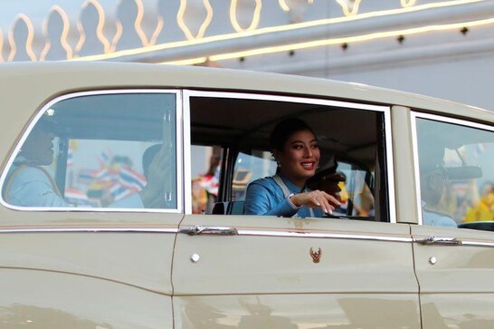 Thai king says still loves protesters, Thailand is land of compromise Thai king says still loves protesters, Thailand is land of compromise