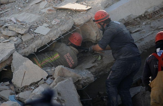 Three-year-old rescued from rubble in Turkey, quake death toll hits 94 Three-year-old rescued from rubble in Turkey, quake death toll hits 94