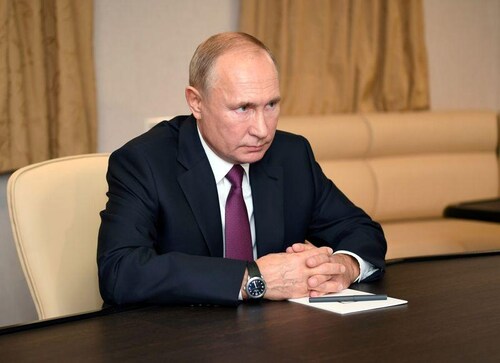 Putin pledges Russian superiority in the Arctic with new icebreakers Putin pledges Russian superiority in the Arctic with new icebreakers