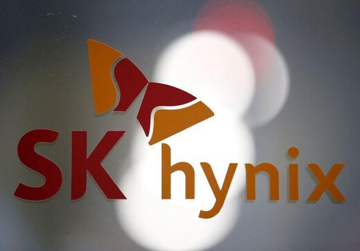 SK Hynix expects robust mobile chip sales, moderate server demand in fourth quarter SK Hynix expects robust mobile chip sales, moderate server demand in fourth quarter