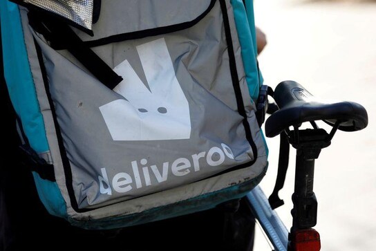London steps up charm offensive for $4 billion Deliveroo listing - sources London steps up charm offensive for $4 billion Deliveroo listing - sources