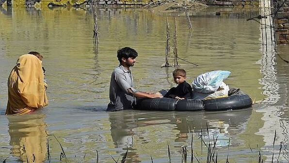 Pakistan floods: 16 million children impacted, at least 3.4 million in need of lifesaving support, says UNICEF