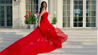 Happy Birthday Daisy Shah: A sneak peek into her glamorous photo-gallery