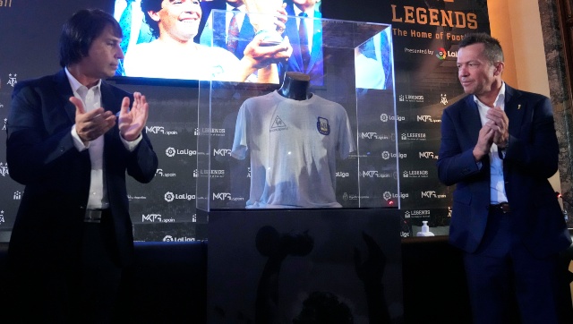 Lothar Matthaus returns Diego Maradona jersey from 1986 World Cup final Lothar Matthaus returns Diego Maradona jersey from 1986 World Cup final