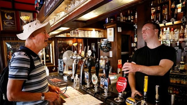 Dry days ahead: How Europe's energy crisis is threatening closure of UK pubs