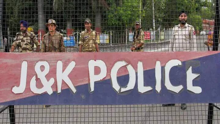 J&K: Srinagar police issues advisory to journalists to not fall prey to sensationalism ahead of Indo-Pak cricket match