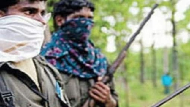 Three Naxals carrying cumulative reward of Rs 10 lakh on their heads arrested from Maharashtra's Gadchiroli Three Naxals carrying cumulative reward of Rs 10 lakh on their heads arrested from Maharashtra's Gadchiroli