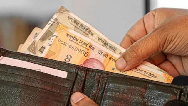 Three held for printing fake currency notes in Kolkata Three held for printing fake currency notes in Kolkata