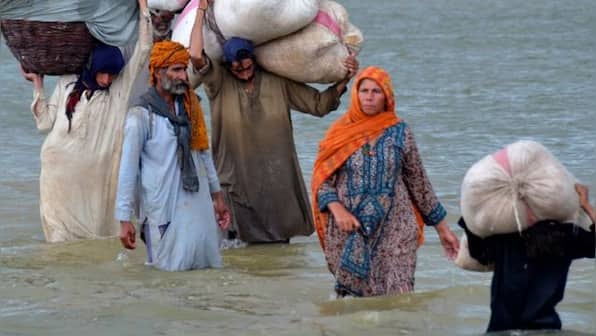 Army to rescue people from flood affected zones in Pak; death toll inches to 1000