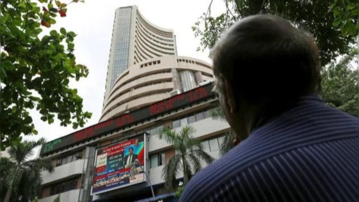 Sensex falls 420 points to end at 60,614; Nifty declines to 18,028