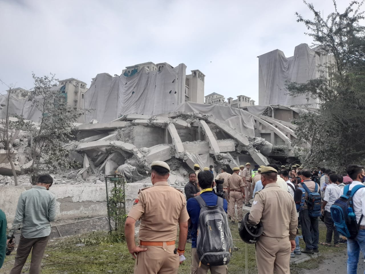 Noida Supertech Twin Towers Demolition Updates: Evacuated residents allowed entry