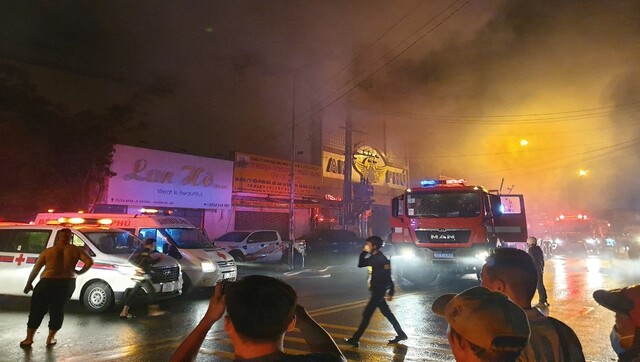Vietnam: Fire at karaoke bar kills 12 people, 11 injured Vietnam: Fire at karaoke bar kills 12 people, 11 injured