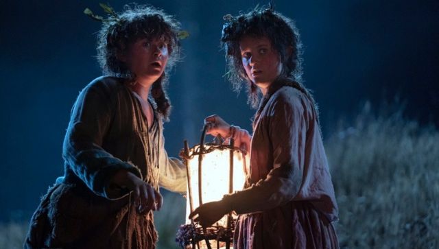 The Lord Of The Rings: The Rings of Power has included the magic of old school Lumière camera tricks
in the show The Lord Of The Rings: The Rings of Power has included the magic of old school Lumière camera tricks
in the show