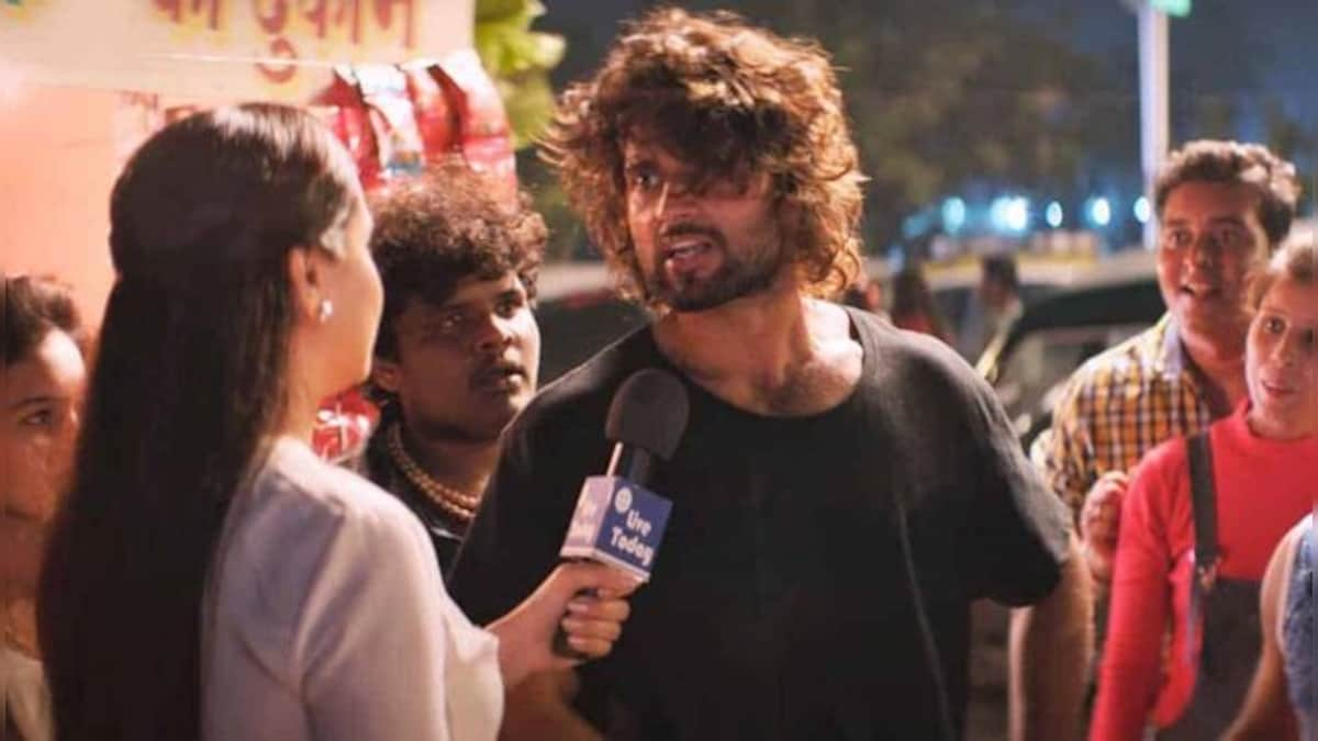 SIIMA Awards 2022: Vijay Devarakonda avoids questions on Liger and Jana Gana Mana