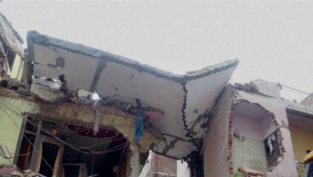 Uttar Pradesh: 3 family members die due to wall collapse in Deoria Uttar Pradesh: 3 family members die due to wall collapse in Deoria