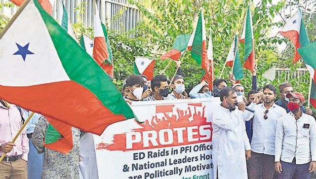 NIA raids lead to PFI activists staging protests in Kerala NIA raids lead to PFI activists staging protests in Kerala