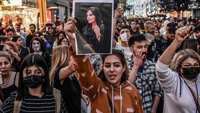 Satyagraha in Iran: Anti-hijab activists embrace bullets with open arms, chant ‘not scared, kill us’ Satyagraha in Iran: Anti-hijab activists embrace bullets with open arms, chant ‘not scared, kill us’