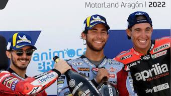 MotoGP: Enea Bastianini wins Aragon Grand Prix on last lap as Fabio Quartararo crashes out