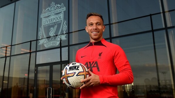 Liverpool sign midfielder Arthur Melo on loan from Juventus