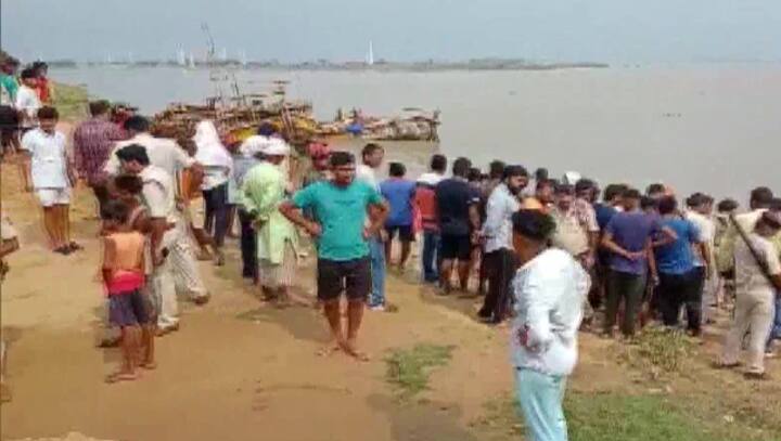 Bihar: Boat carrying 55 people capsizes in Ganga, 10 missing