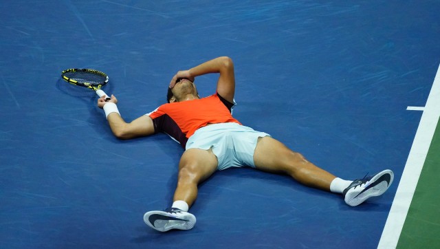 US Open 2022: Carlos Alcaraz saves match point to beat Jannik Sinner in latest-ever finish in New York US Open 2022: Carlos Alcaraz saves match point to beat Jannik Sinner in latest-ever finish in New York