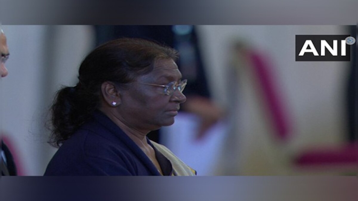 Watch: President Droupadi Murmu offers tributes to Queen Elizabeth II at Westminster Hall in London