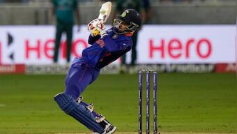 India vs Pakistan Asia Cup 2022: Scratchy Deepak Hooda goes down with untimed ramp shot