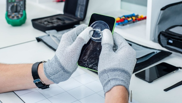 Explained: What is the EU's new proposal for rating smartphones on reparability and why it is a good thing Explained: What is the EU's new proposal for rating smartphones on reparability and why it is a good thing