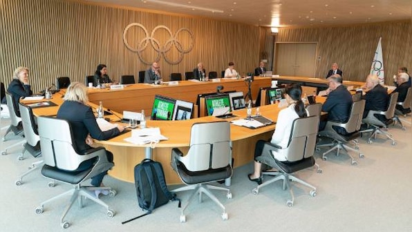 IOC issues final warning to IOA, to suspend India if elections not held by December