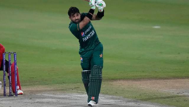 Mohammad Rizwan takes top spot in ICC T20I Rankings for batters; displaces Babar Azam Mohammad Rizwan takes top spot in ICC T20I Rankings for batters; displaces Babar Azam