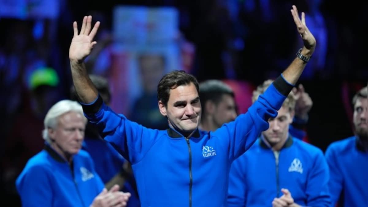 Roger Federer makes tearful exit from competitive tennis with Laver Cup defeat