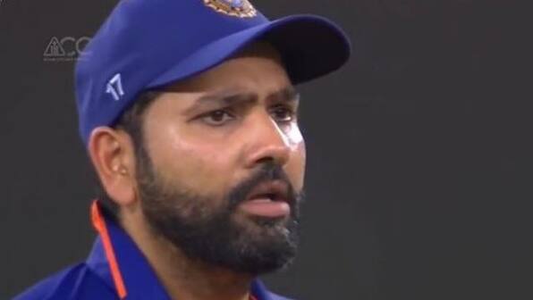 Watch: Rohit Sharma turning back on Arshdeep Singh during Sri Lanka match irks fans