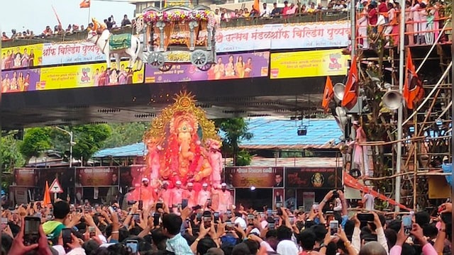 'Pudhchya Varshi Lavkar Ya! A grand farewell to Ganpati Bappa – Firstpost