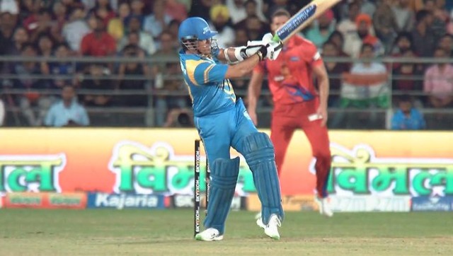 Sachin Tendulkar rolls back the years with fiery innings during Indian Legends vs England Legends clash - Watch Sachin Tendulkar rolls back the years with fiery innings during Indian Legends vs England Legends clash - Watch