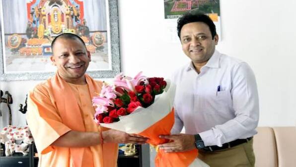 Sanjay Prasad, Yogi's trusted aide and helping hand during COVID, is now UP's most powerful bureaucrat