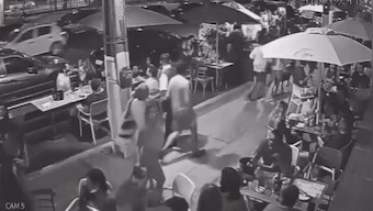 Viral video: Diners flee restaurant after confusing runners with robbers, internet in splits