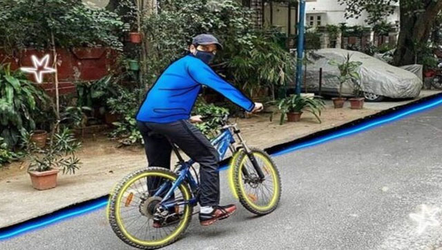 Yodha shoot: Sidharth Malhotra spotted cycling in Manali Yodha shoot: Sidharth Malhotra spotted cycling in Manali