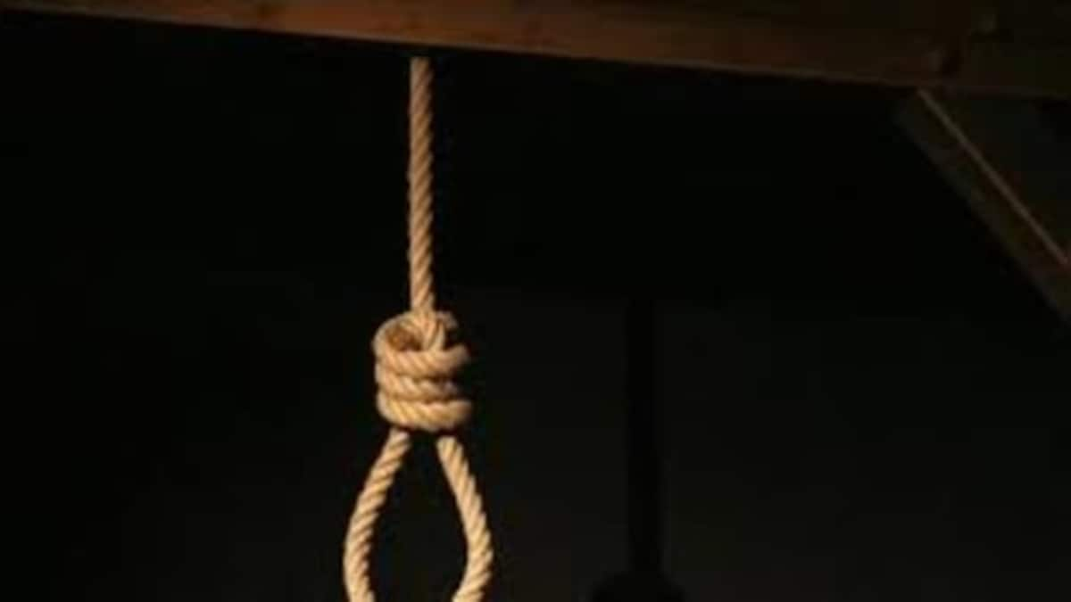 UP: Policeman's 10-year-old son, wife found hanging at home in Basti