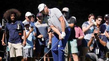 LIV Golf Series: Gooch grabs one-stroke lead over newcomer Niemann heading into final round at Boston
