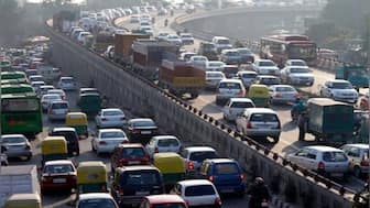 Doctor leaves car stuck in Bengaluru traffic, runs for 45 minutes to perform surgery