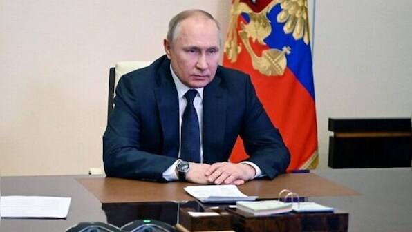 Russia: Vladimir Putin survives assassination attempt as blast targets official convoy