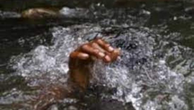 Jharkhand: Two drown,one missing in Koderma waterfall Jharkhand: Two drown,one missing in Koderma waterfall