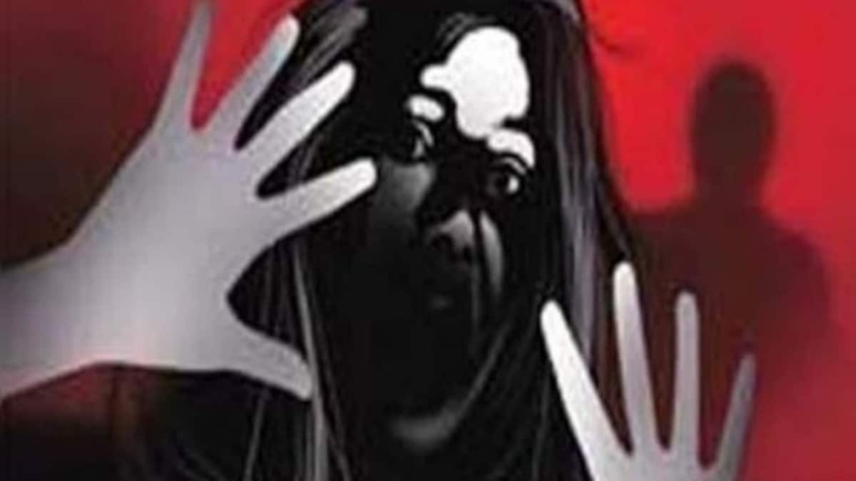 Lucknow: Abducted and 'gang-raped', minor escapes through window