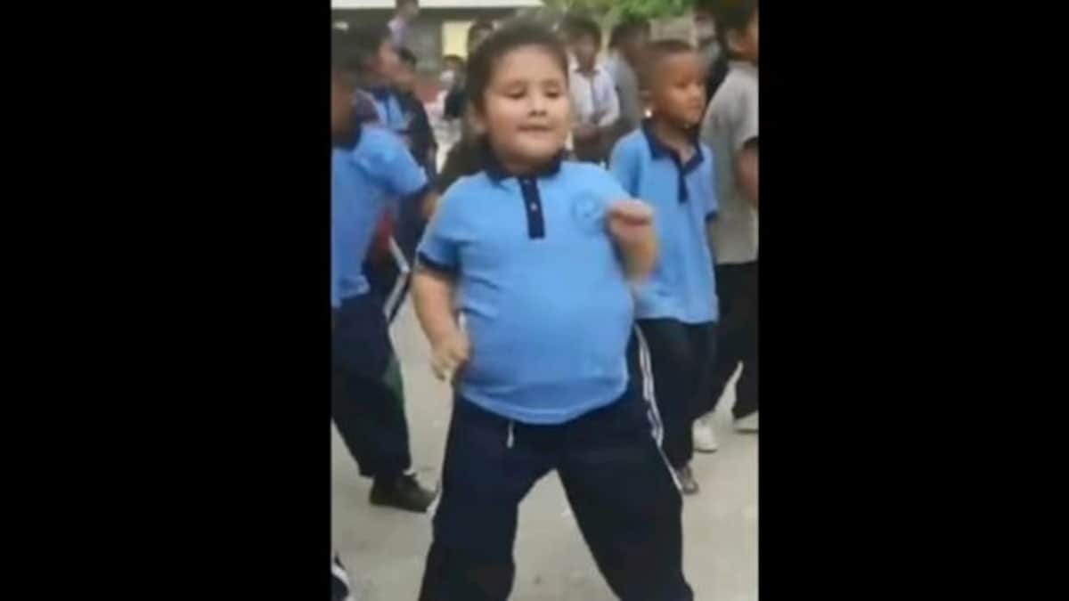 Viral video: Little school girl dances adorably to Pushpa song Saami Saami