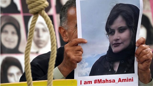 Indian Muslims' forum hits out at Iran over woman's death, slams 'hypocrisy' of country's clergy Indian Muslims' forum hits out at Iran over woman's death, slams 'hypocrisy' of country's clergy