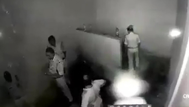 Bihar: Dissatisfied with work, Nawada top cop puts 5 junior police officials in lockup, video goes viral; probe sought Bihar: Dissatisfied with work, Nawada top cop puts 5 junior police officials in lockup, video goes viral; probe sought